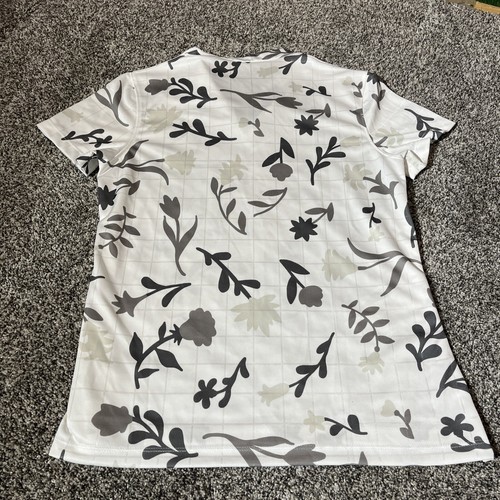 Nike dri-fit Golf WOMEN Tshirt Medium white floral, short sleeve - Logo- NWT - Picture 9 of 9