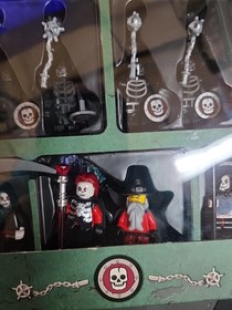 LEGO Games: Castle Chess Set (852001) Very Clean Figures 