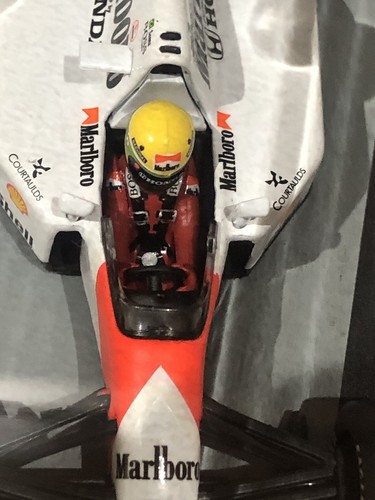 Minichamps 1:43 G. Berger McLaren MP4 / 6 Honda V12 de Formule 1 1991