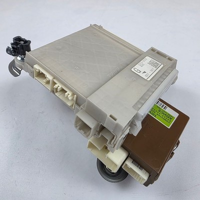 Lexus GS350 Junction Block 82670-30330 Parking Brake Computer 89050-30050 OEM
