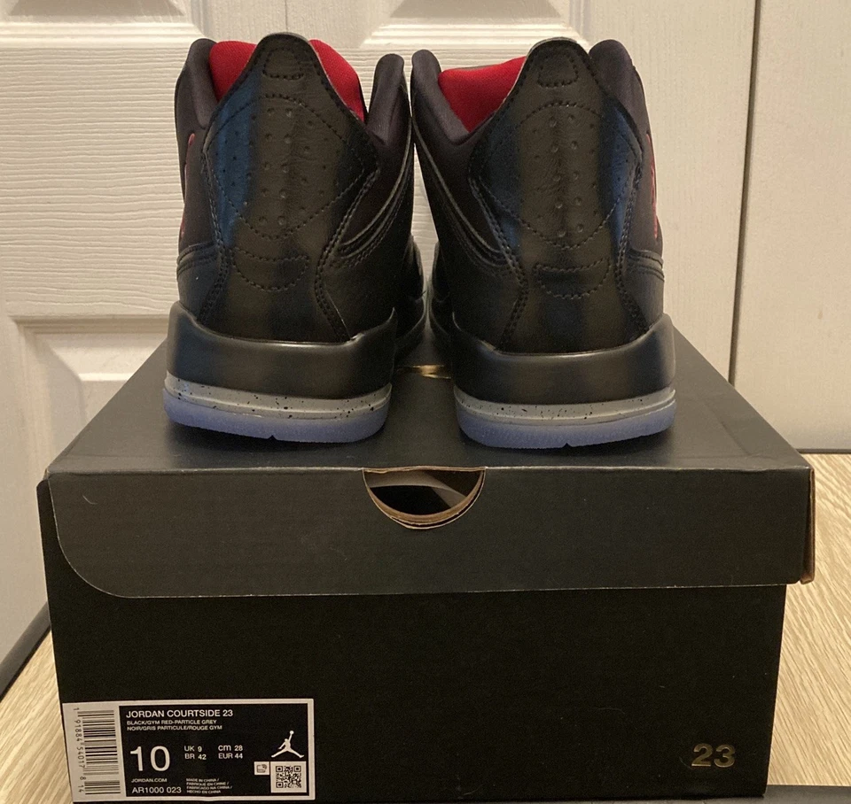 Nike Jordan Courtside 23 para hombre talla 10. Zapatillas de baloncesto negras/rojas-grises. NUEVO. Foto 3 de 4