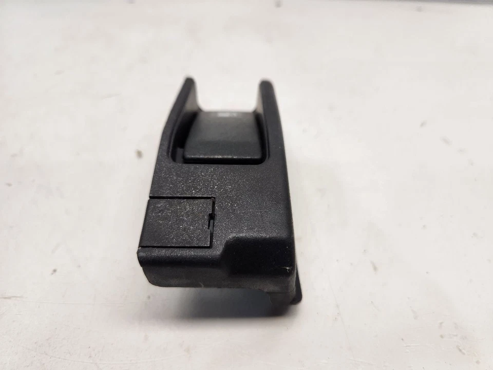 2002 Subaru Impreza Wagon Fuel Door Release Button - Image 4 of 4