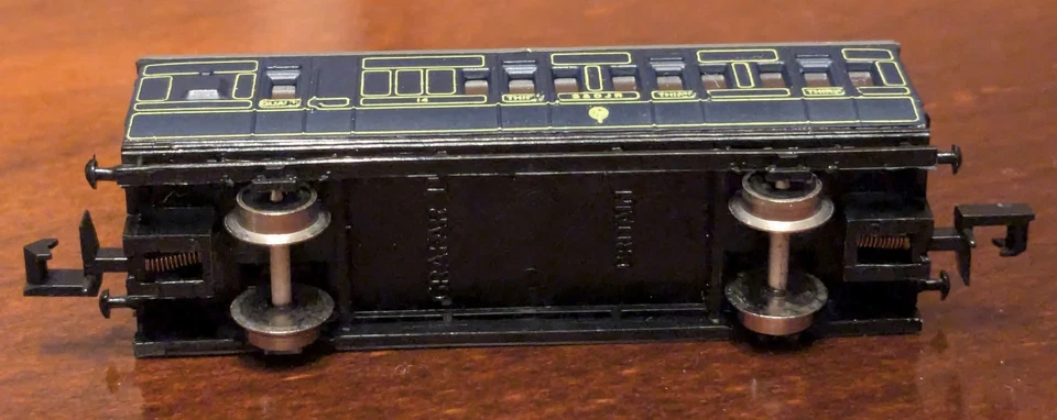 Graham Farish calibre N S&DJR entrenador de 4 ruedas x2 freno 3er #0677 sin caja Foto 4 de 4