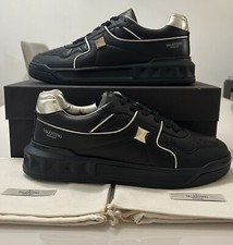 valentino garavani Black/gold sneakers Size 10