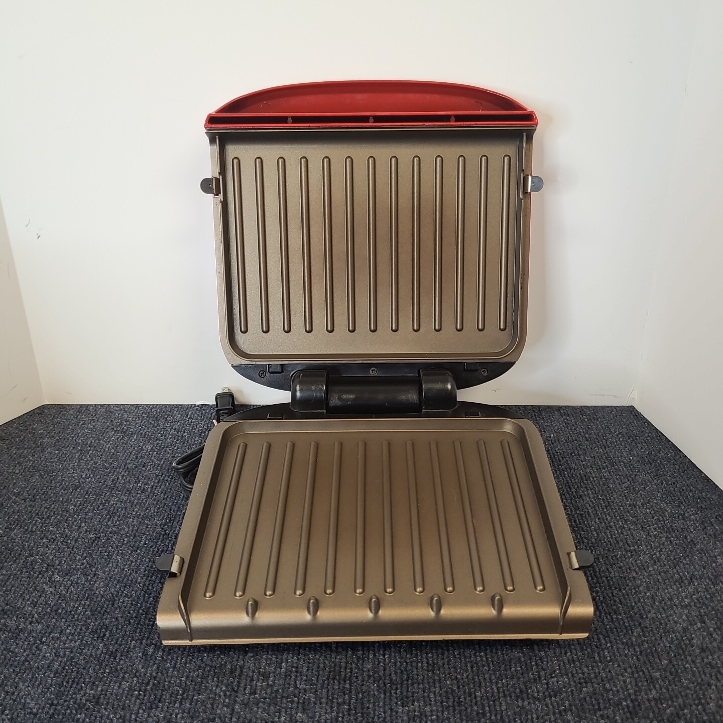 Foreman Grill GRP360R 4 Servings Removable Plate Grill