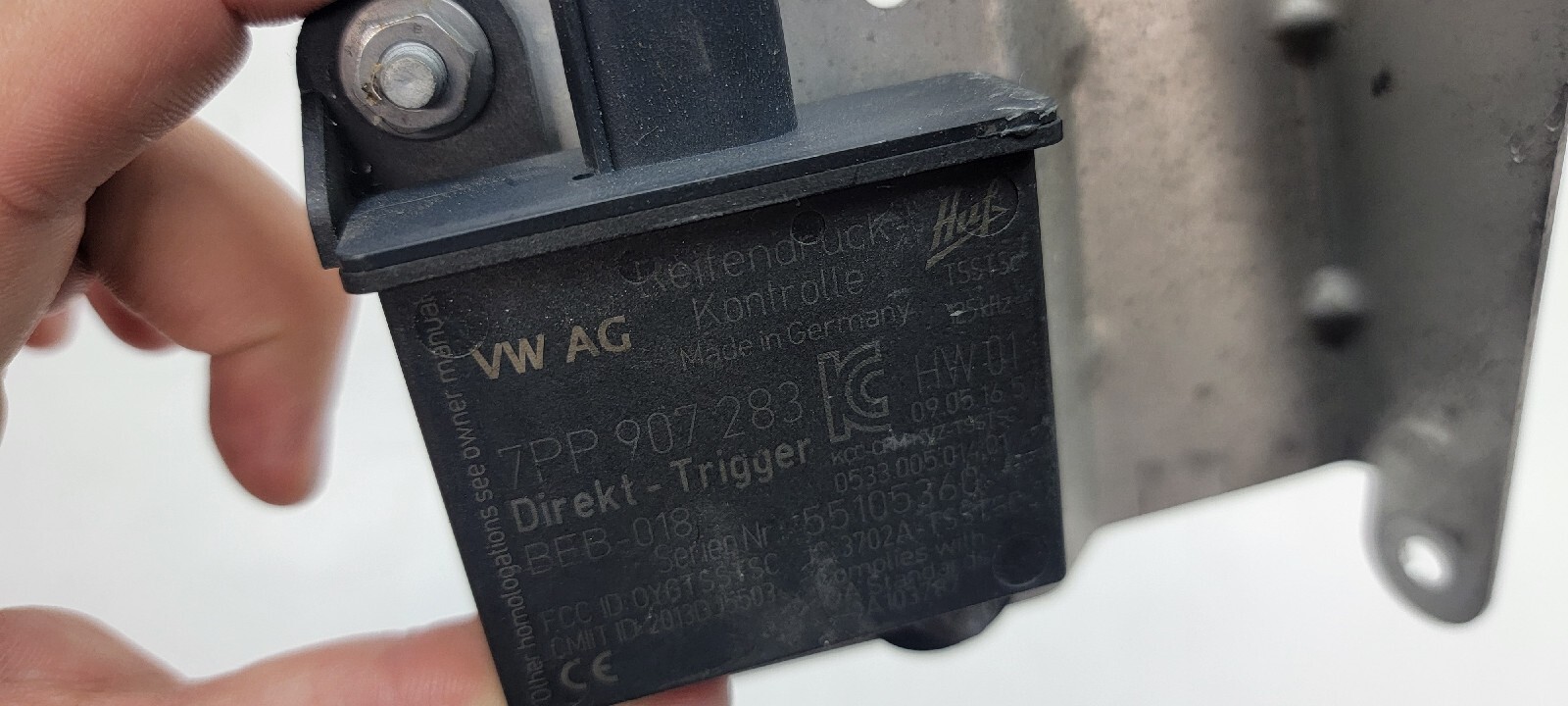 LAMBORGHINI HURACAN 610 580 LEFT TIRE PRESSURE SENSOR WITH BRACKET OEM 7PP907283