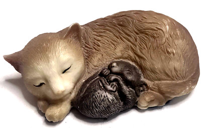 VTG Resin Figurine Brown Cat Sleeping with Mouse 5'' Long