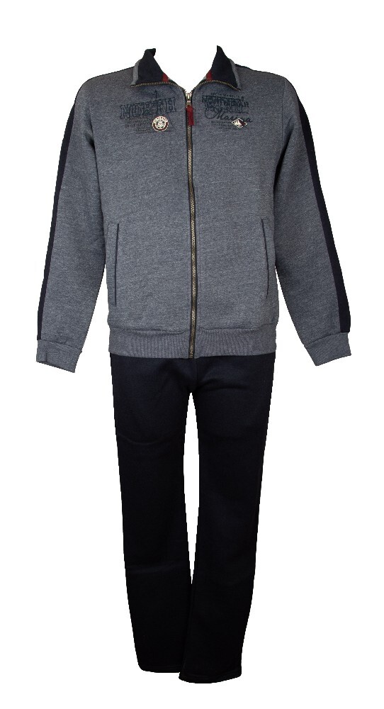 Нападающий Тута уомо ДАЙНЕМИК Ф.ЛЛИ КАМПАНЬОЛО, полный темп либеро, перевернутый вверх дном.