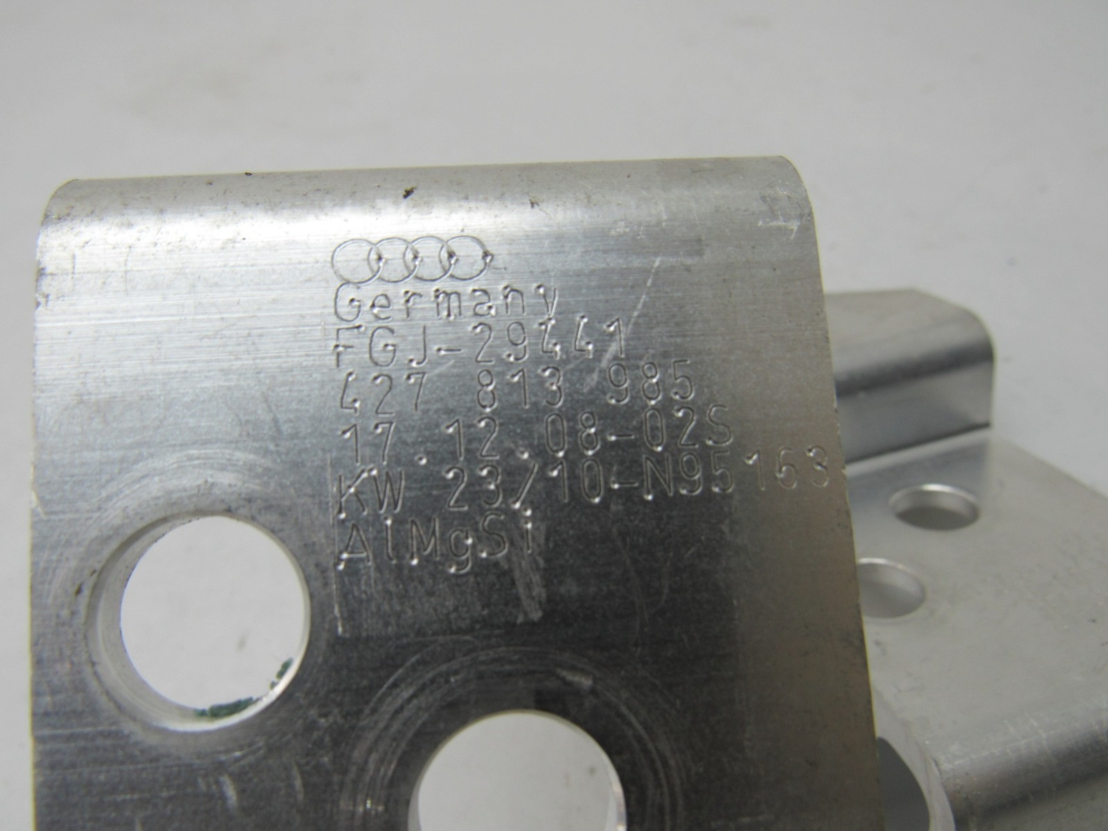 Audi R8 2011 Convertible Right Left Upper Support Mount Bracket Set 08-12 ; :A