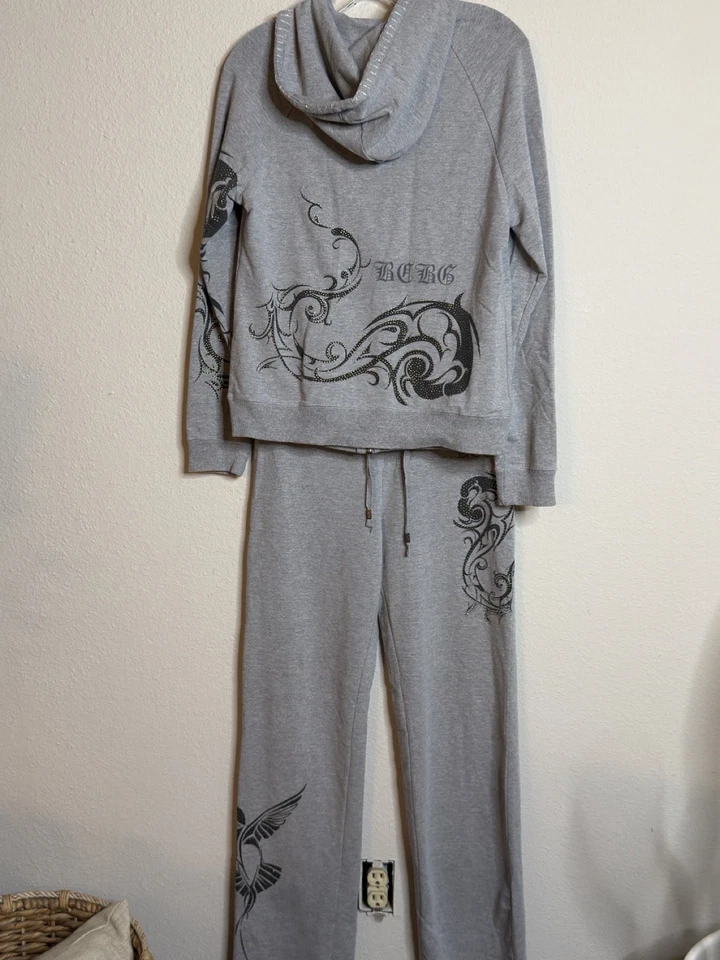 Conjunto de chándal de colección Y2K BCBG talla L/M gris/negro para mujer 2 piezas acampanado yoga Foto 3 de 4