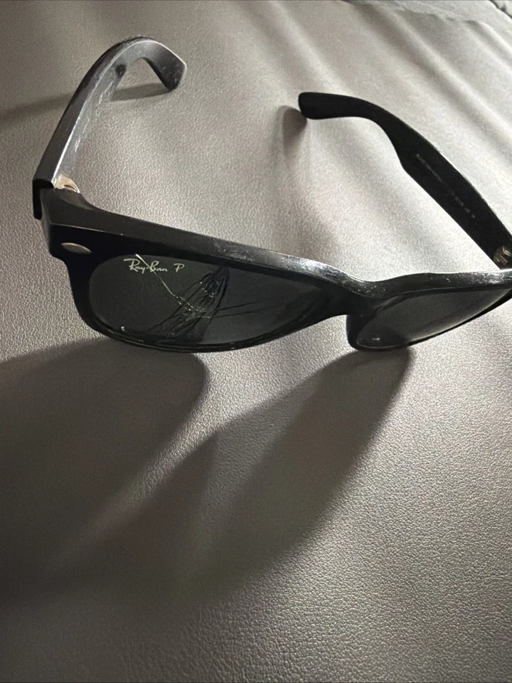 Ray-Ban Wayfarer Sunglasses polarised 2132 (crack), photo 1 of 5