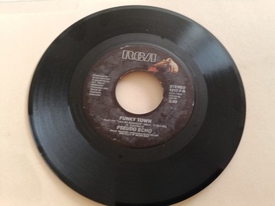 Pseudo Echo, Funky Town ~ 1987 RCA 45 +sleeve EXC