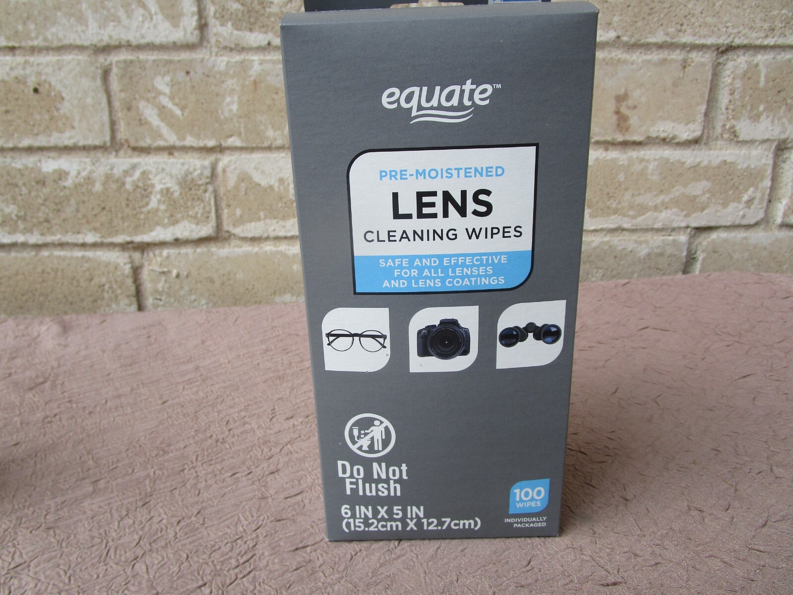 LENS WIPES For CAMERAS , CAMCORDERS, EYE GLASSES ,PROJECTORS . etc