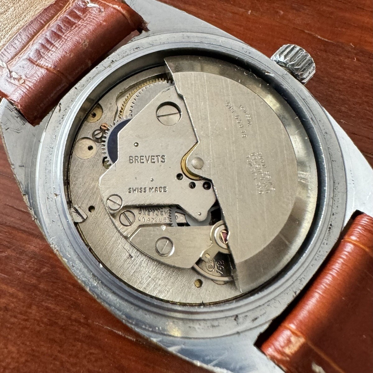 vintage BERCONA SPORT auto with date 24 hrs setting bezel rotate