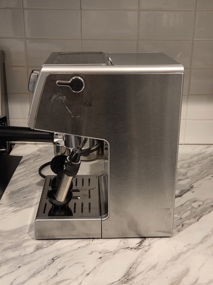 De'Longhi エスプレッソマシン シルバー DeLonghi ECP3630 Manual Espresso Machine Cappuccino Maker - Silver