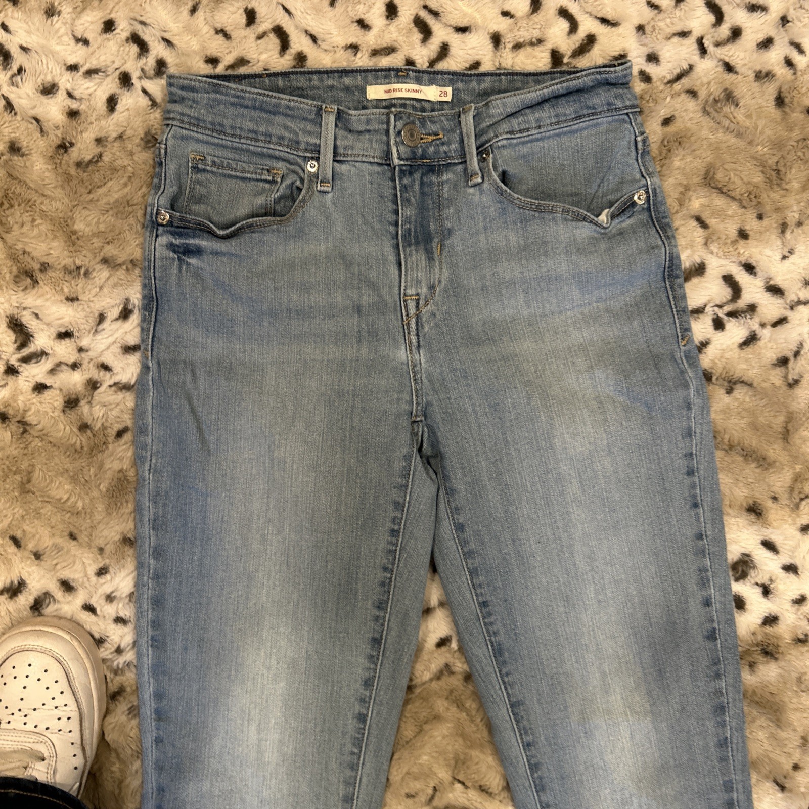 Levi's Women's Mid-Rise Skinny Jeans, Size 28 thumbnail 3