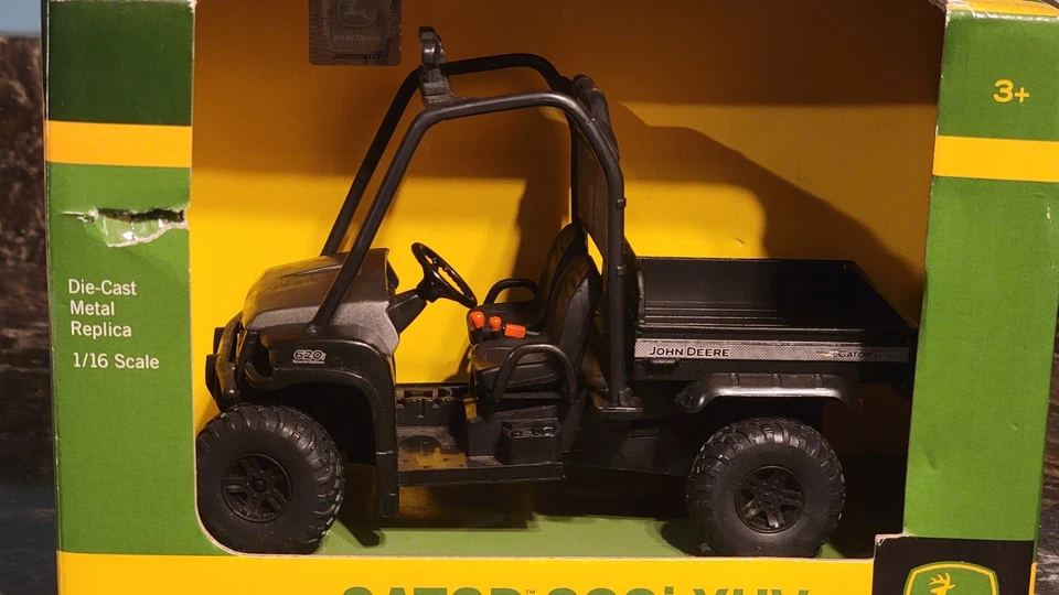 1/16 ERTL John Deere Gator 620i XUV 4X4 Black & Silver 2010 NOS - RARE - Image 2 of 4