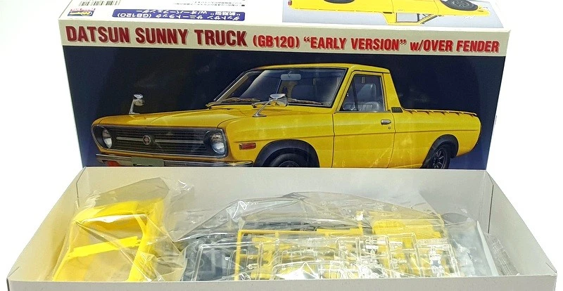 Hasegawa Kits 1/24 Scale 20641 - Datsun Sunny Truck (GB120) w/Over Fender - Image 2 of 4
