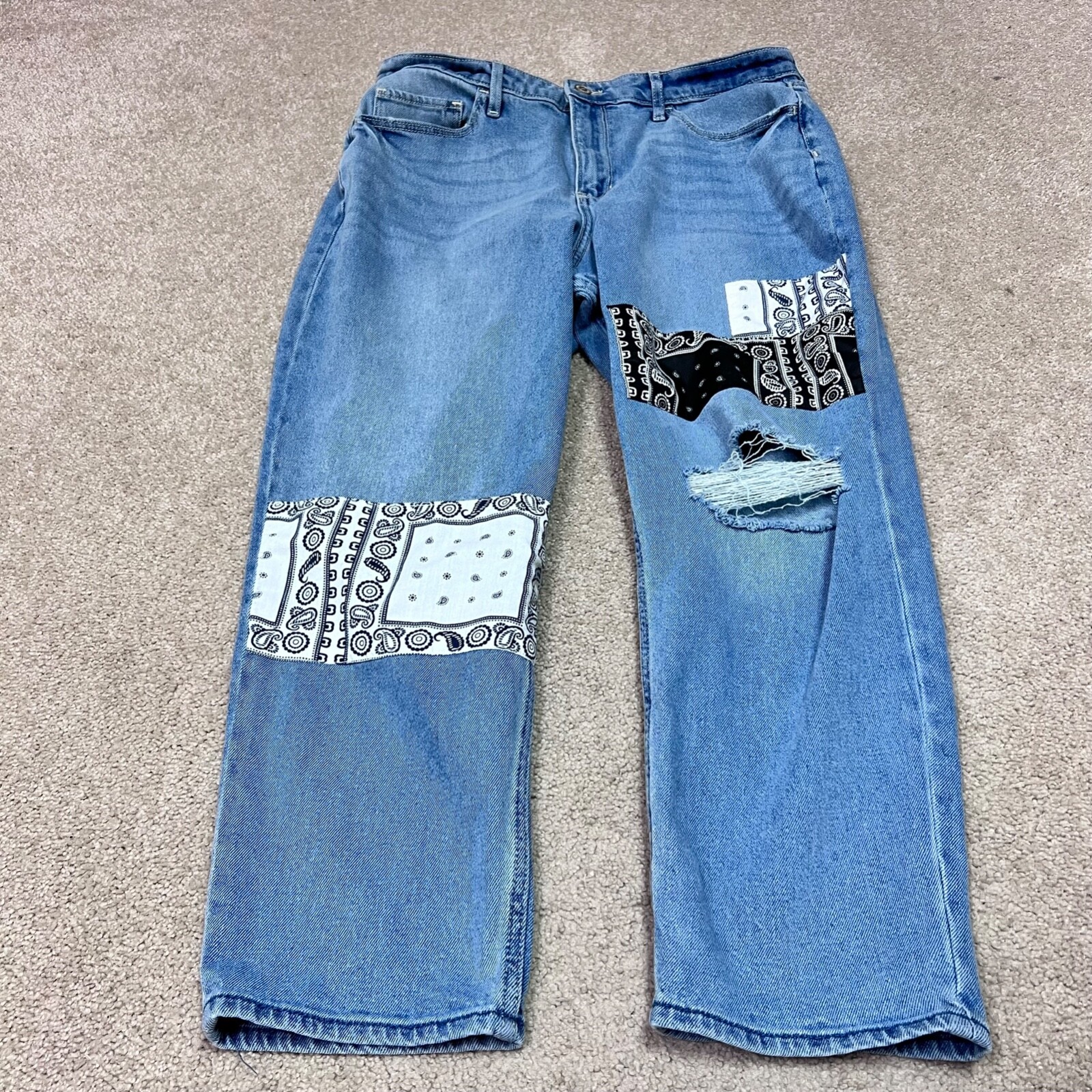 Hollister Ultra High Rise Mom Jeans Distressed Blue Pockets 15 Short-image
