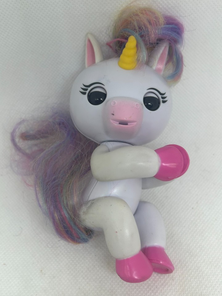 Fingerlings Unicorn Mix Kids Interactive Electronic Toy Needs Batteries