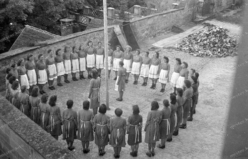 Negativ-Öhringen-RAD-Arbeitsdienst-Frauen-Lager-Hohenlohekreis-um 1940-36