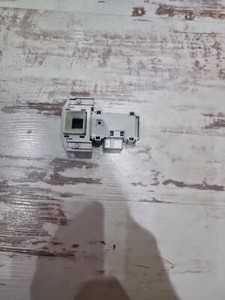 Waschmaschine Siemens      WM14B281 Türschloss Türverriegelung 9000650958