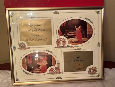 Hallmark Keepsake Our Family Christmas Photo Holder Frame Ornament VTG 8 x10 
