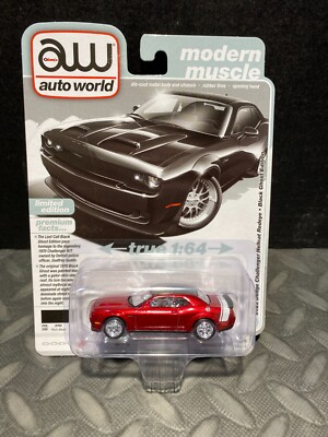 1/64 AUTO WORLD MODERN MUSCLE 2023 DODGE CHALLENGER HELLCAT REDEYE BLACK CHASE