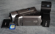 Canon VIXIA HF100 Full HD 1080p AVCHD Flash Camcorder 12x W/ 32GB SD Tested FRSH