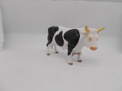 Bullyland Bully Vintage Tier = Classic Stier Bull Taurus = Bauernhof with Tag