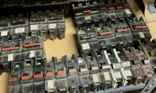 FPE Type NA Breakers, Single Pole Stab-On Stab-Lok Circuit Breakers, Mixed Amps/