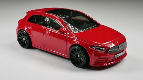 2019 Mercedes Benz A-Class 1/64 Scale DIECAST COLLECTOR Car Red - Picture 2 of 9