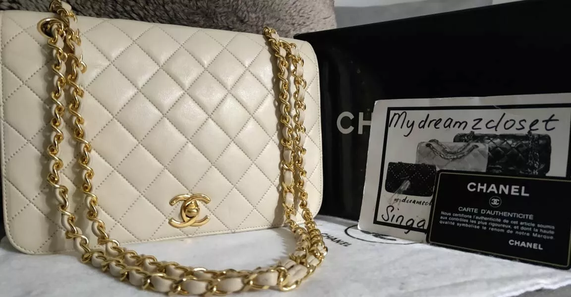 Chanel Beige Classic Medium Double Flap Bag Lambskin Leather – l'Étoile de  Saint Honoré