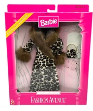 BK~ #H NIB BARBIE DOLL FASHION AVENUE 1999 COAT COLLECTION LEOPARD 22157 22155