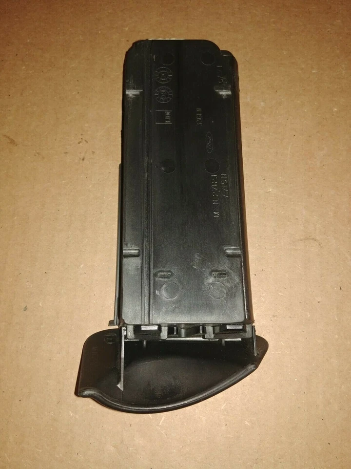 Bandeja bisel tablero central Ford Focus 2000-2007 OEM Foto 3 de 3