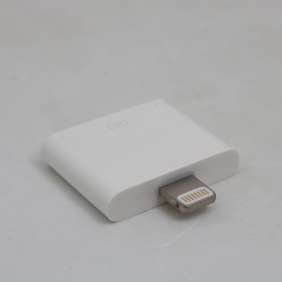 Orginal Apple Adapter 30-Pin 30-Polig auf Lightning MD823ZM/A NEU / vom Händler - Bild 3 von 4