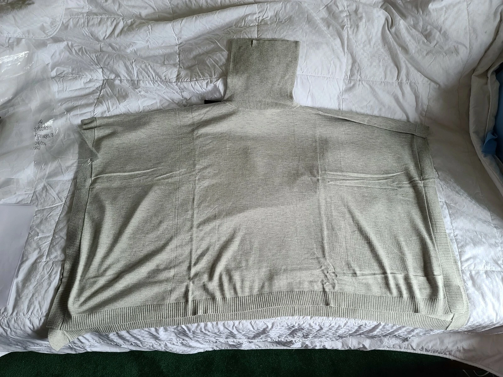 PEACH Soren Poncho Color Heather Gray Size L/XL