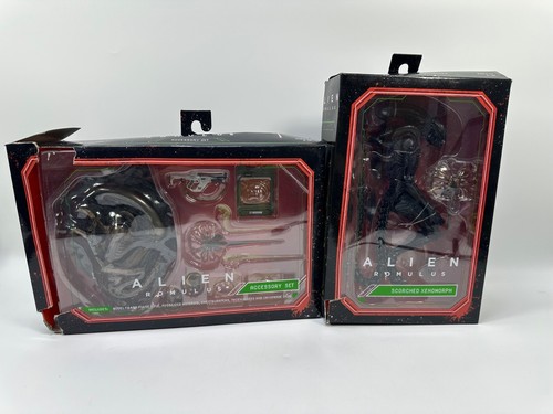 NECA Toys Alien Romulus Scorched Xenomorph + Accessory Set
