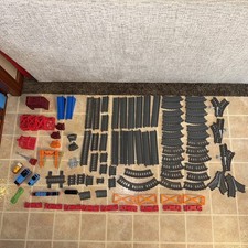 Mattel Gullane Thomas and Friends Track And Accessories 100 pc