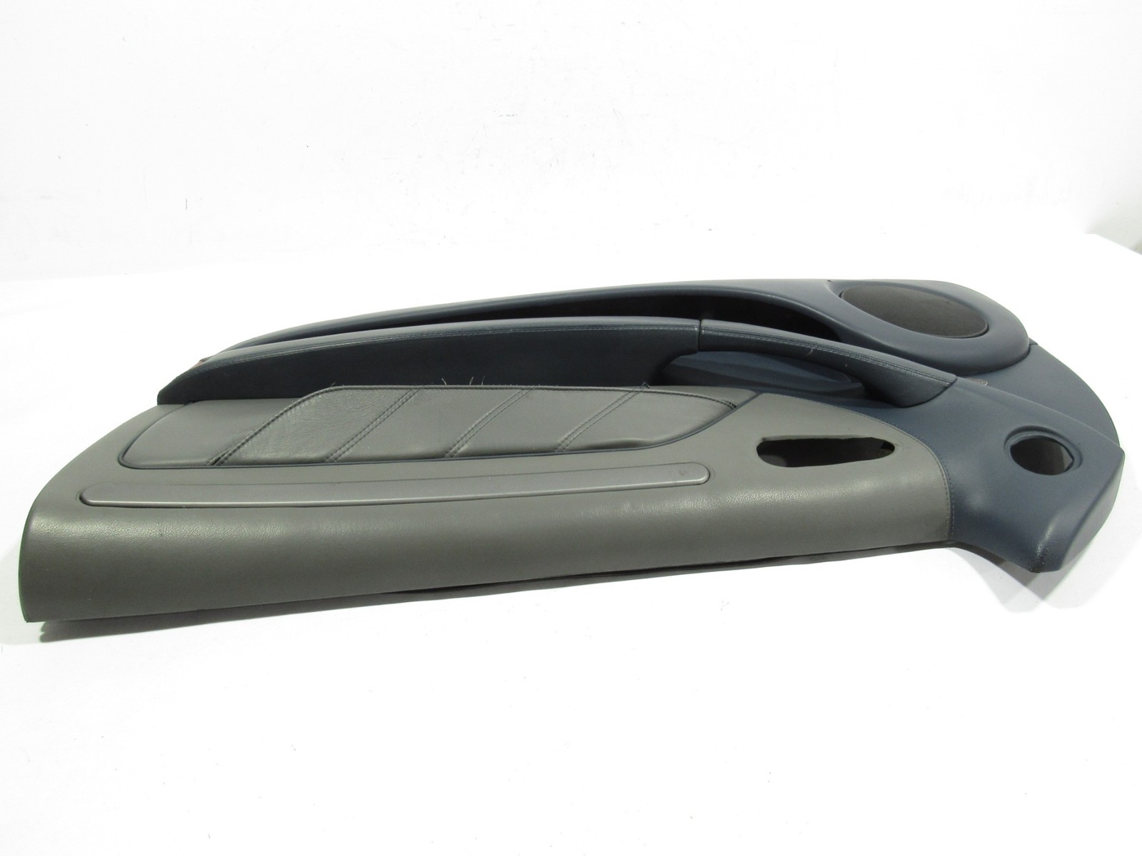02-06 Maserati Coupe GT 2004 Front Right Passenger Door Panel Cover Trim |