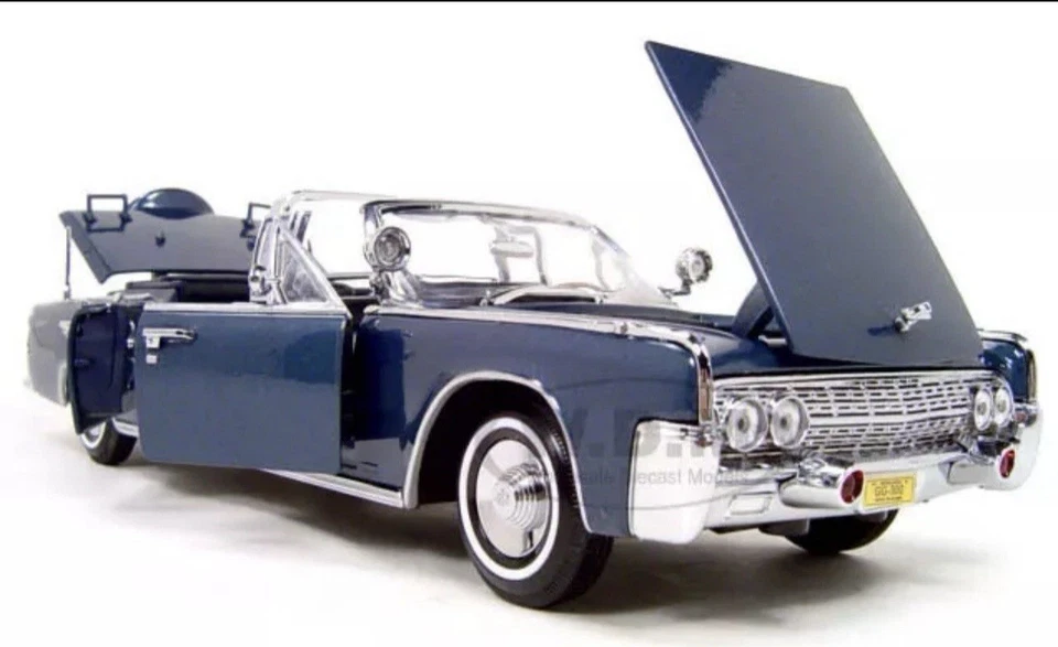 Rare JFK 1961 Lincoln X-100 Limo 1:24 Scale Road Signature/Yat Ming - New In Box - Image 4 of 4