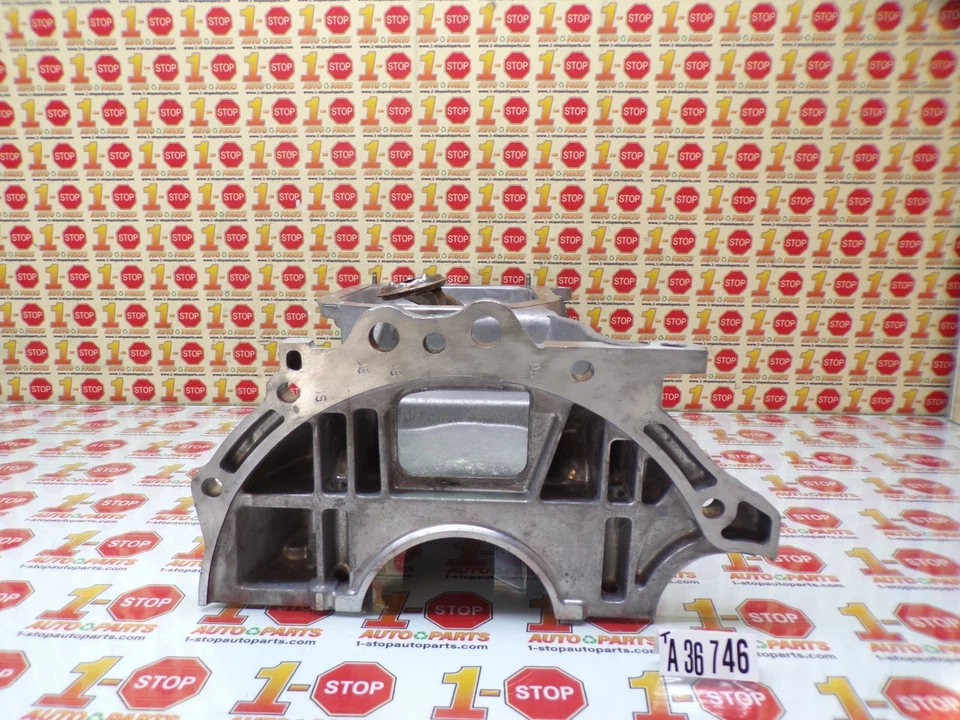Toyota Yaris 2006-2019 cárter de aceite del motor superior 12111-21033 OEM Foto 2 de 4