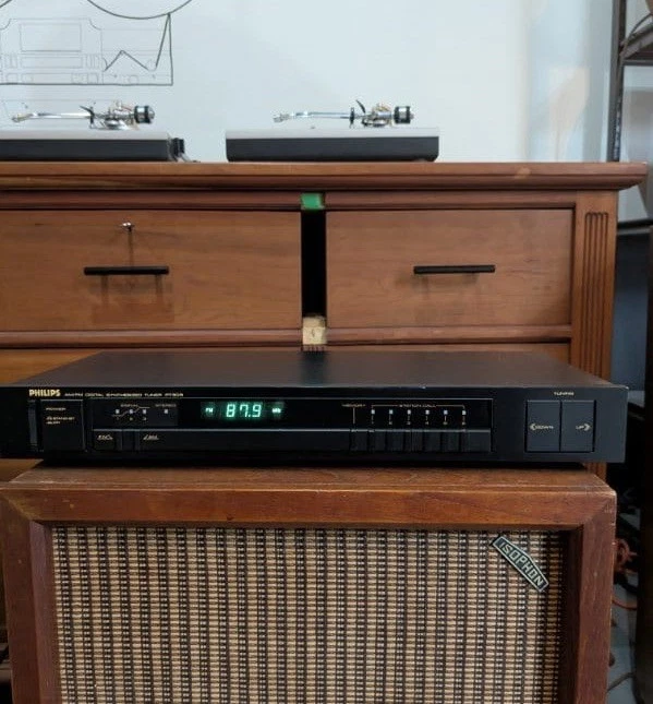 Tuner Stéréo Vintage Philips 694 AM/FM - Boîtier Bois - Rare - Testé Avec Garantie