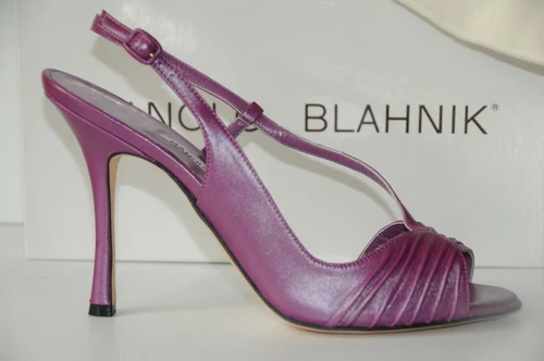 MBT Sandali Manolo Blahnik Riccia 105 Viola Lucida $925 Nuove scarpe in pelle 40 5