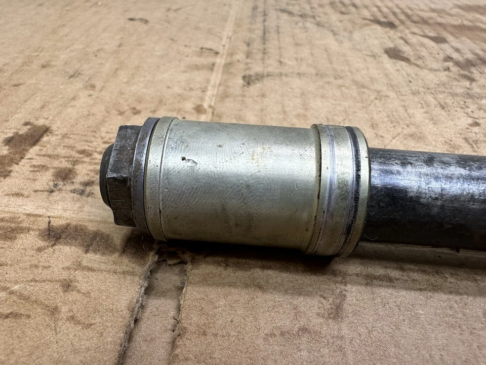 Suzuki RM 250 2002 rueda delantera eje tuerca collares usado Foto 3 de 4