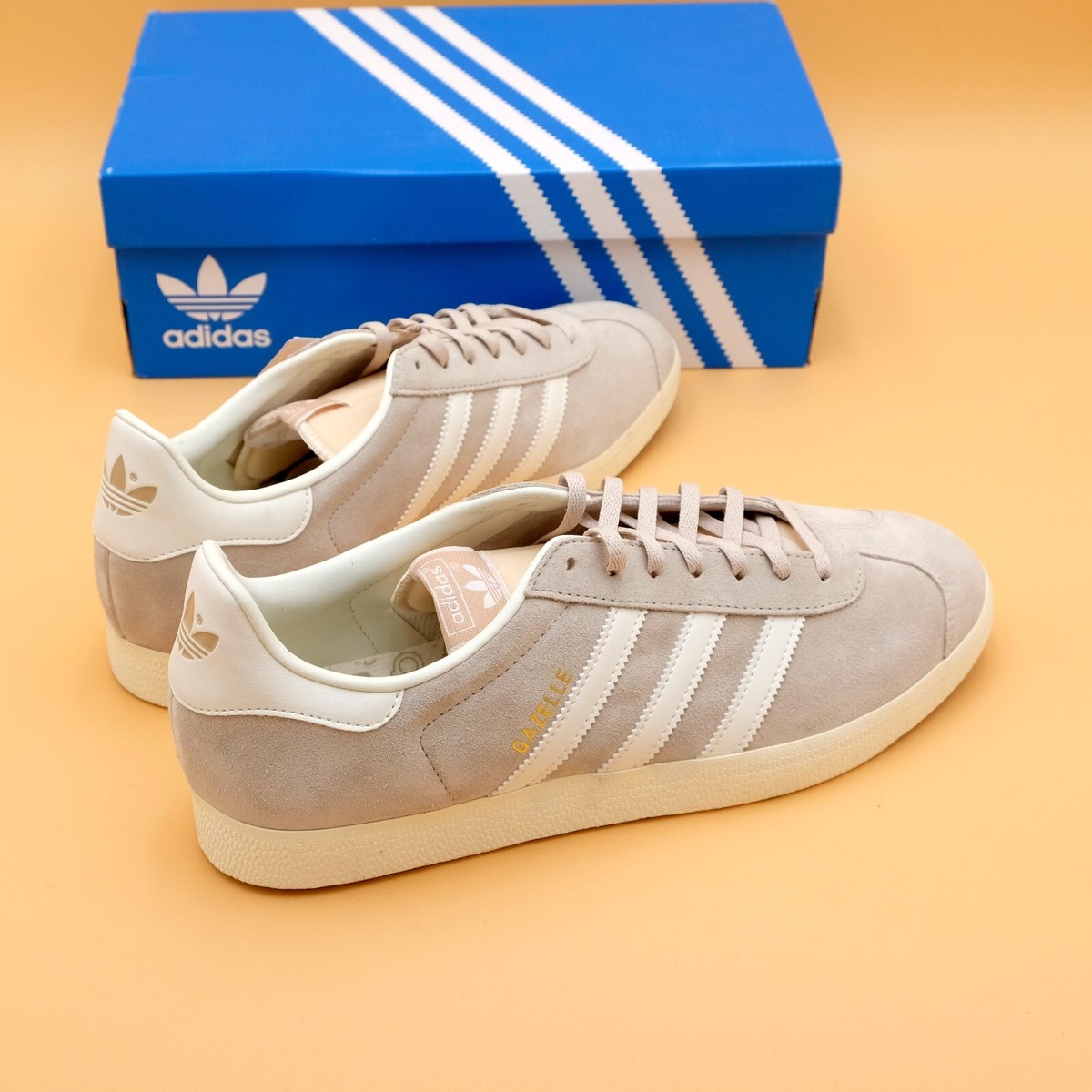 adidas gazelle silver green womens Men's adidas Originals Gazelle Shoes Wonder White main image 1