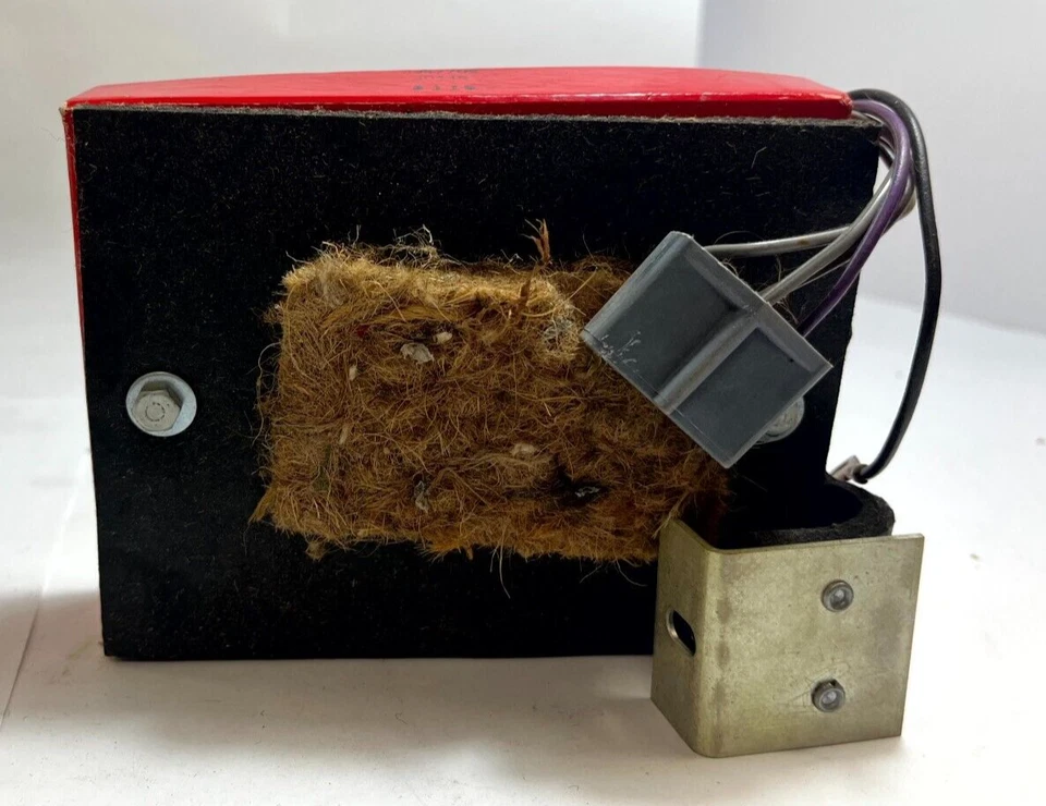 1969 Chrysler Imperial последовательный сигнал поворота мигалка 2947709 новый из старых запасов. - Изображение 3 из 4