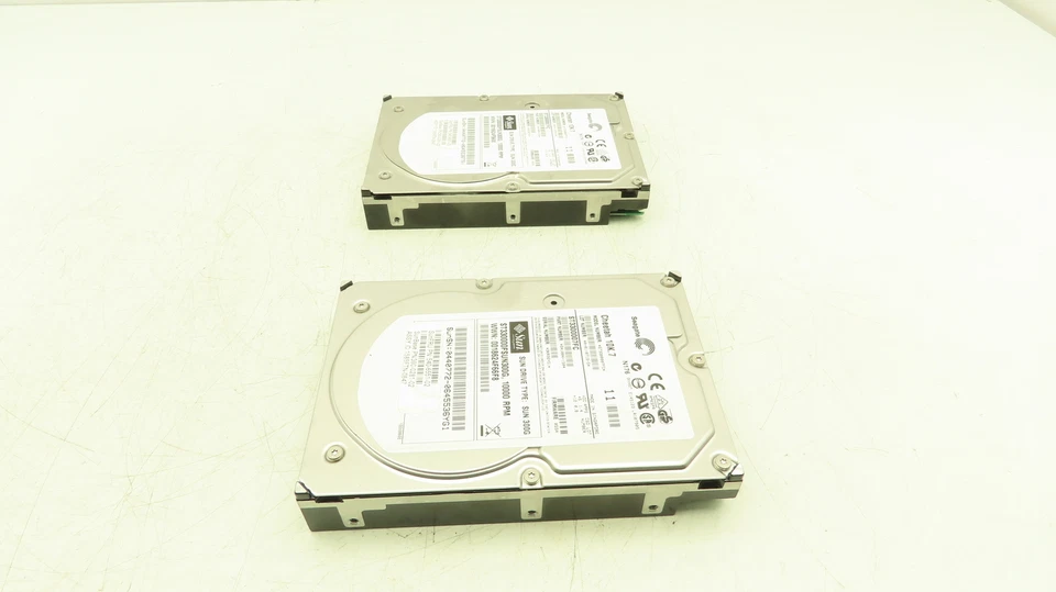 Sun/Seagate Cheetah 10K.7 Hard Drive Fibre Channel 10k rpm 3.5" 300Gb Lot of 2 - Image 3 of 4