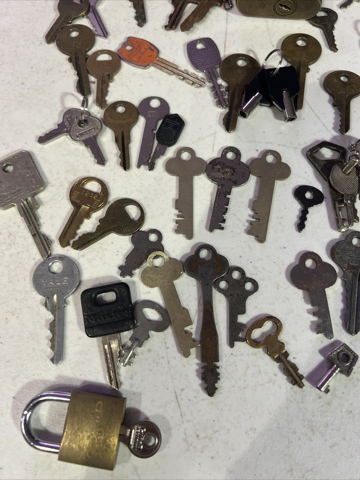 Lots Vintage Padlocks Lock MASTER PADLOCKS Keys, Yale Door Lock