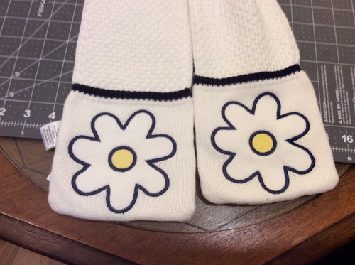 Gymboree Cozy Cutie Winter Girls Scarf Wrap Knit Daisy NWT 100% Cotton - Picture 2 of 4